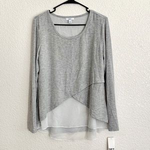 NWT Bar 3 Asymmetrical grey/white pullover top.